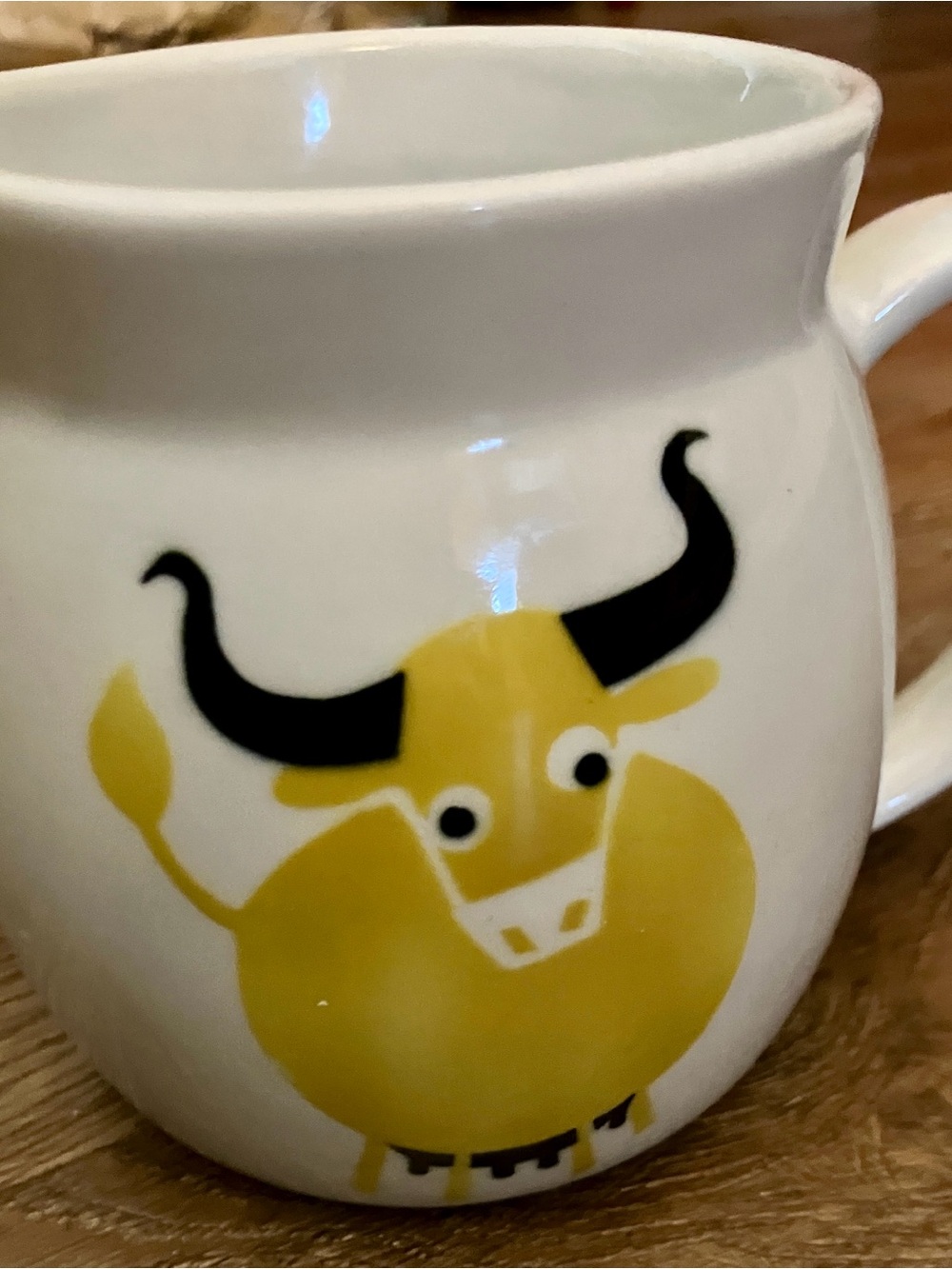 MCM Arabia Finland Kaj Franck Heluna Yellow Cow Pitcher Anja Juurikkala artist